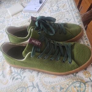 Earthbound. LESHY Moss x Honey Outsole Sneakers